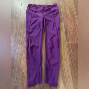 Athleta Leggings Side and Rear Pockets Size XS Raw Hem